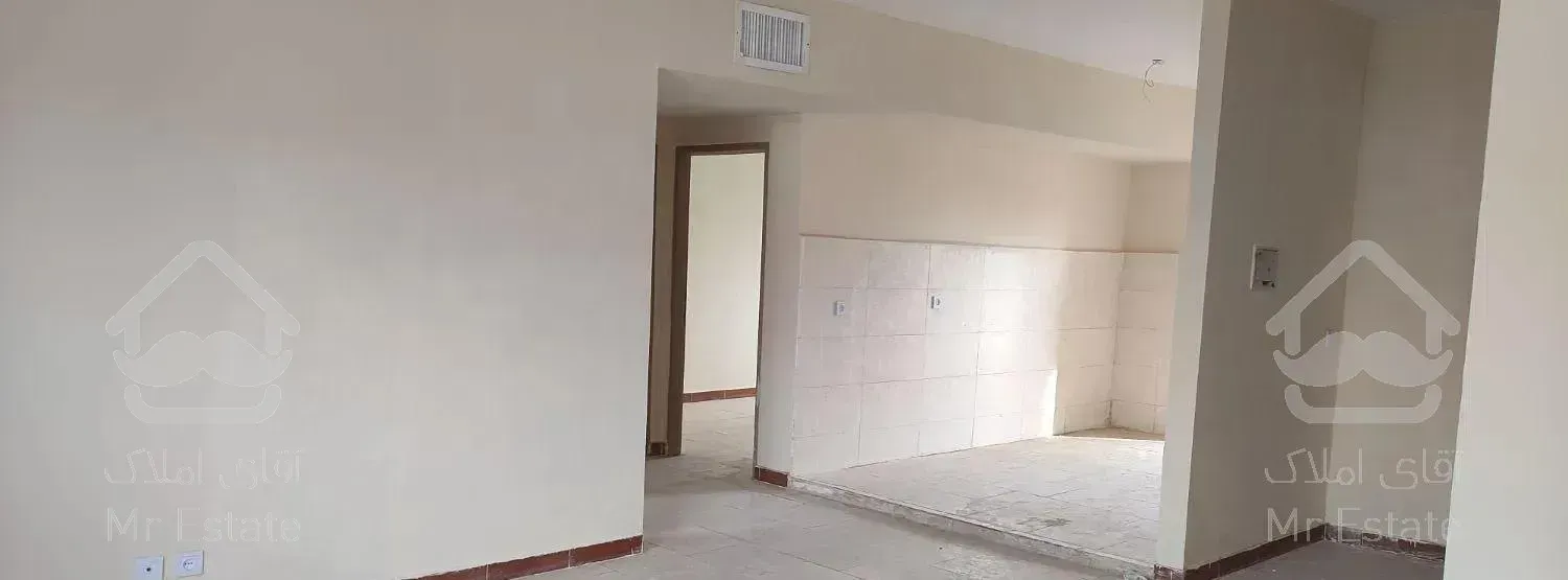 اپارتمان85 متر.دوخوابه.کلید نخورده.فاز4 پرند