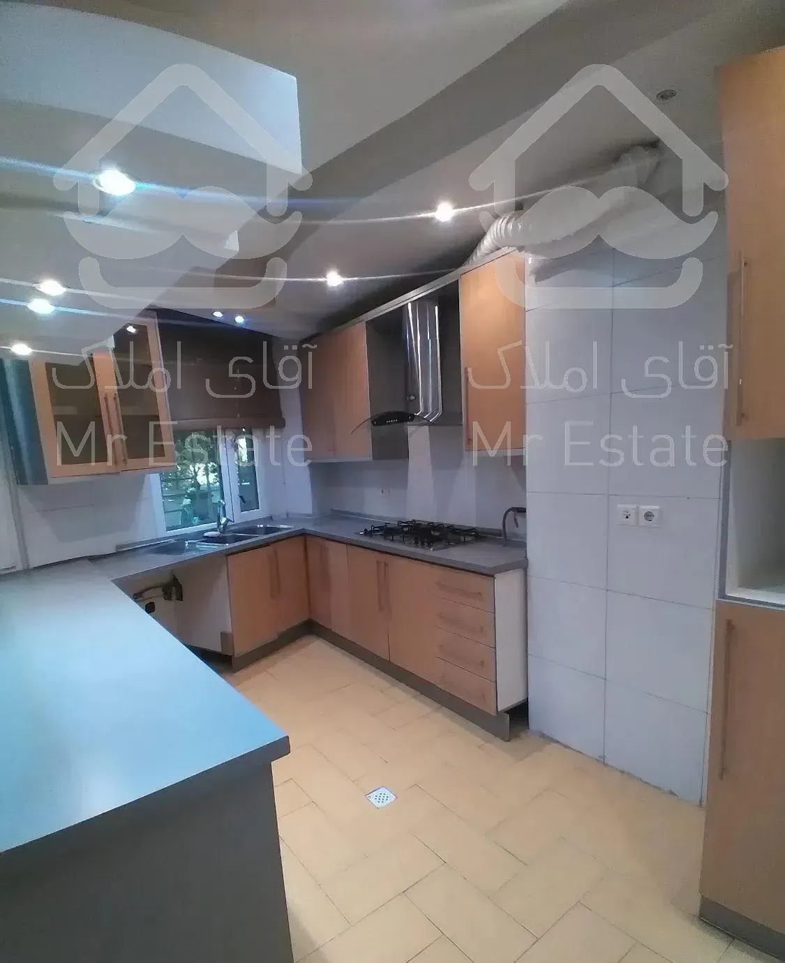 ۸۷ متر ۲ خوابه شیخ بهایی پیروزان