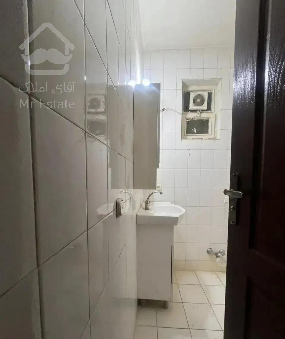 ۶۵ متر یک خواب با پارکینگ و انباری