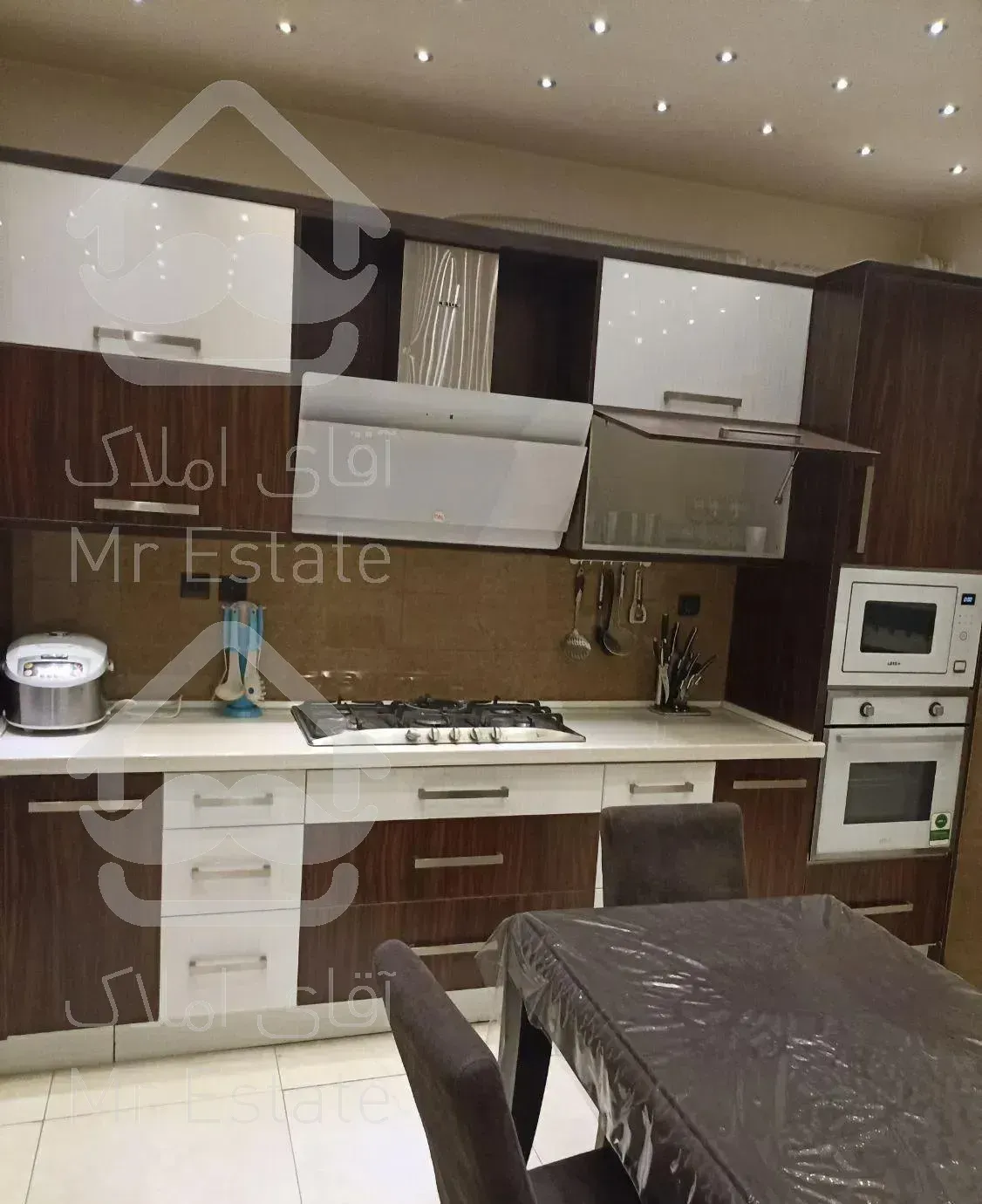 ۲۰۰ متر مبله / کامرانیه شمالی / مشاعات آبی فعال