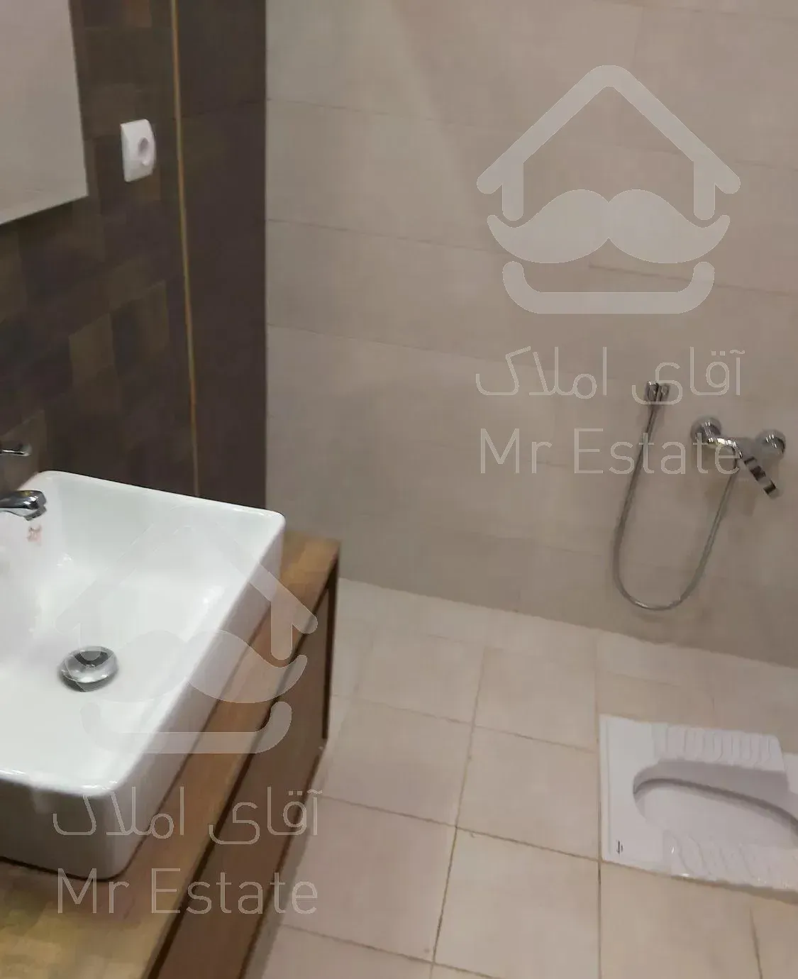 آپارتمان سه خوابه طبقه ششم صدوپنجاه هشت متر