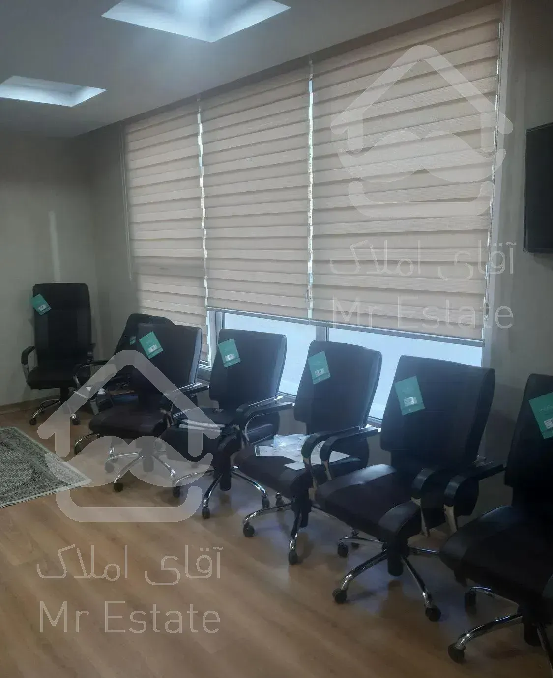 رهن ۲۶ ماهه ۱۰۰ متر اداری کنتراست مال دریاچه چیتگر