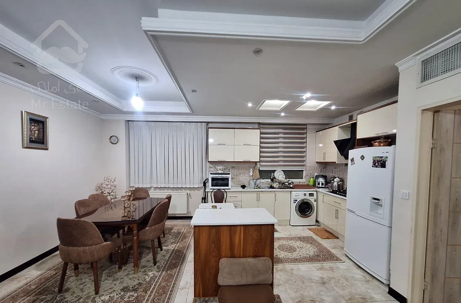 آپارتمان۹۳متری/فول امکانات