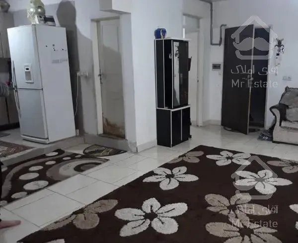 90متر ۲ خوابه دارای پارکینگ اختصاصی