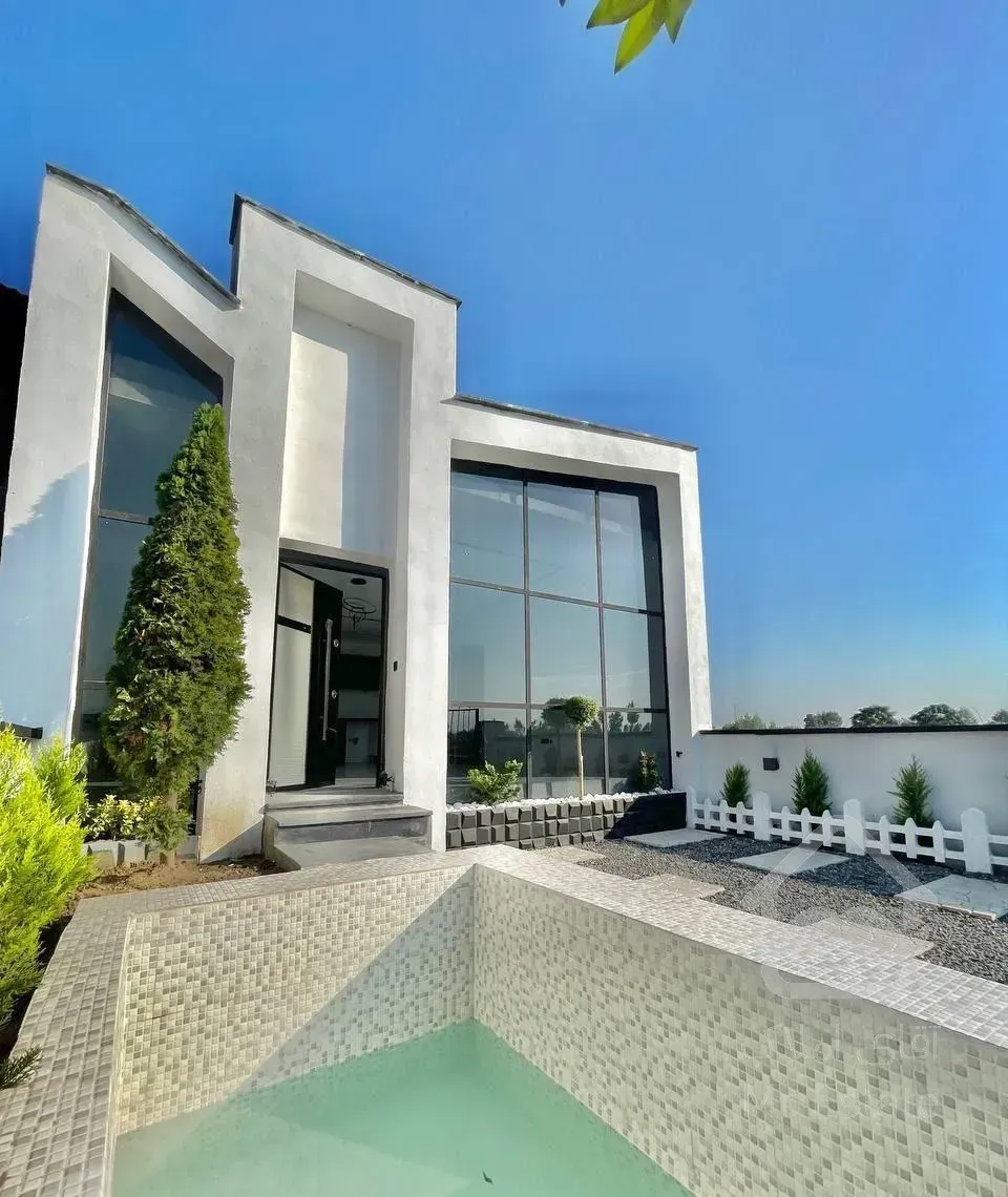 ۲۰۰ متر ویلایی استخردار / مالک پول لازم / سنددار