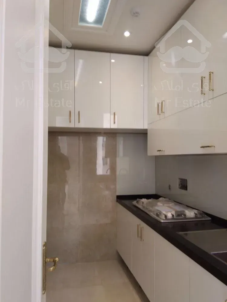 فروش آپارتمان 250 متری فرمانیه سنبل