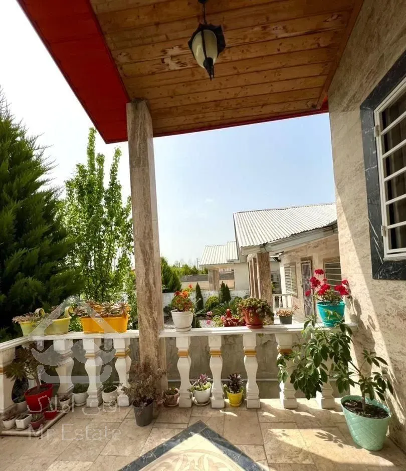 ویلا باغچه همکف 181 متری شهرکی سند تک‌برگ