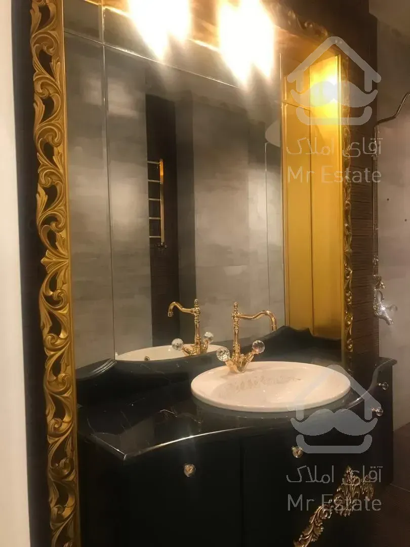 خرید و فروش آپارتمان مسکونی 250 متری فرمانیه