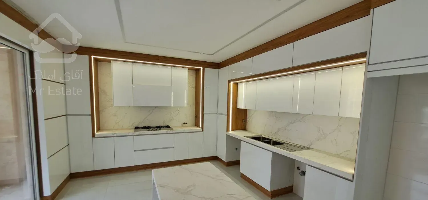 واحد/آپارتمان۱۶۵متری/در منظریه/فول امکانات لاهیجان