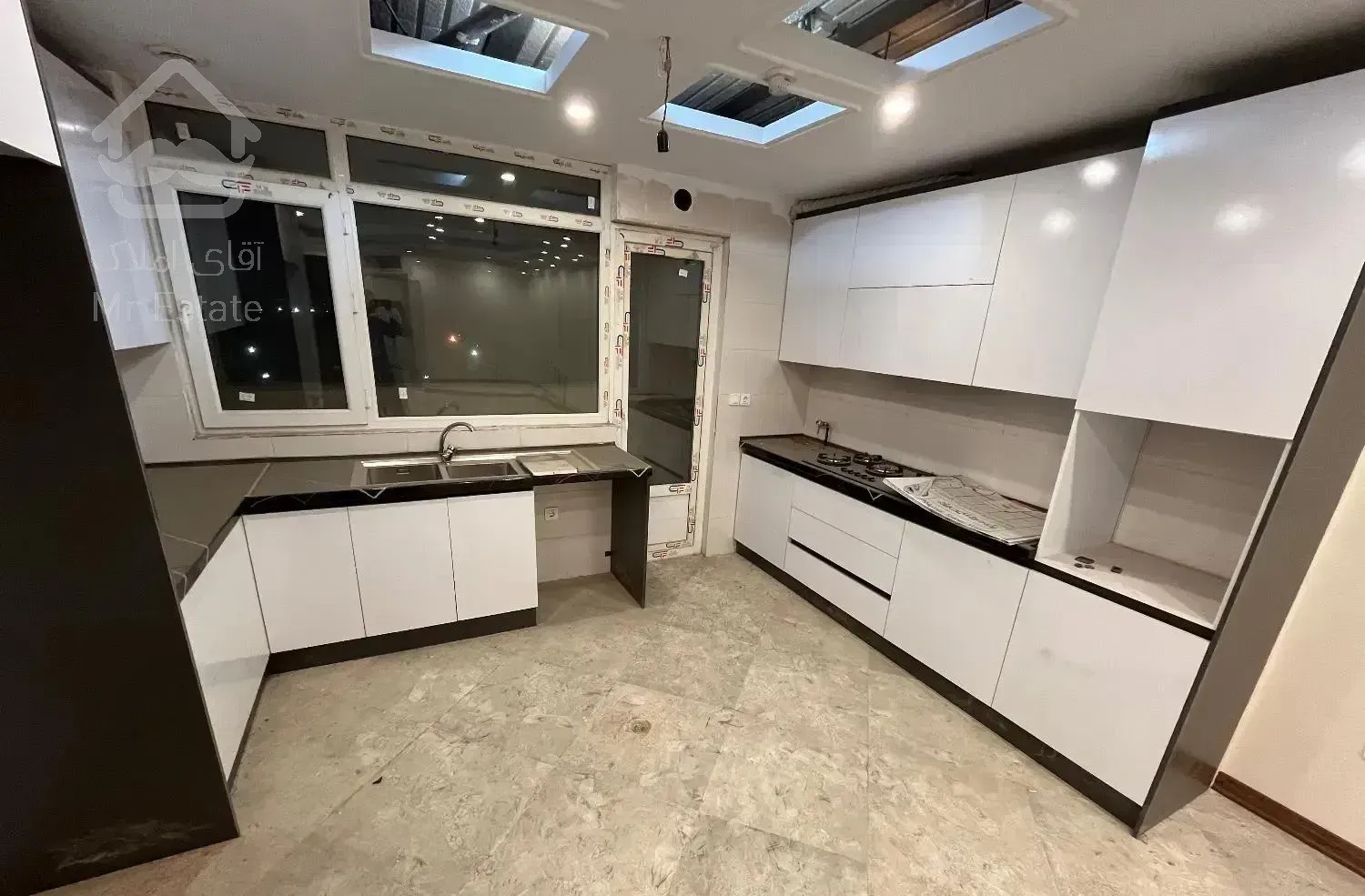 ۸۲متر فول رهن کامل/هاشم اباد