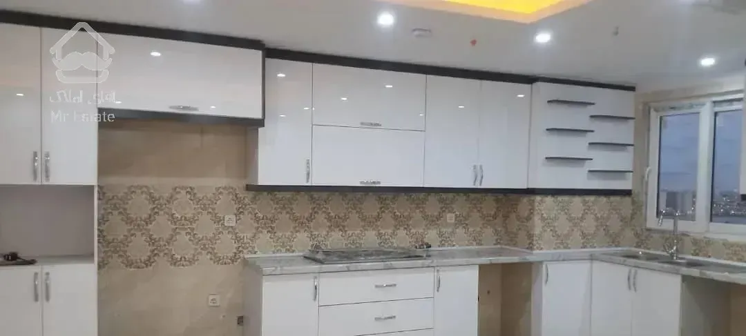 ۱۲۰متر ۲ خواب / کلید نخورده / دریاچه چیتگر