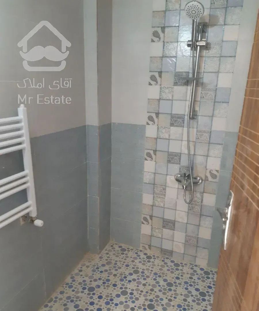 متراژ ۱۱۶ متر .جنوبی. سه اتاق خواب