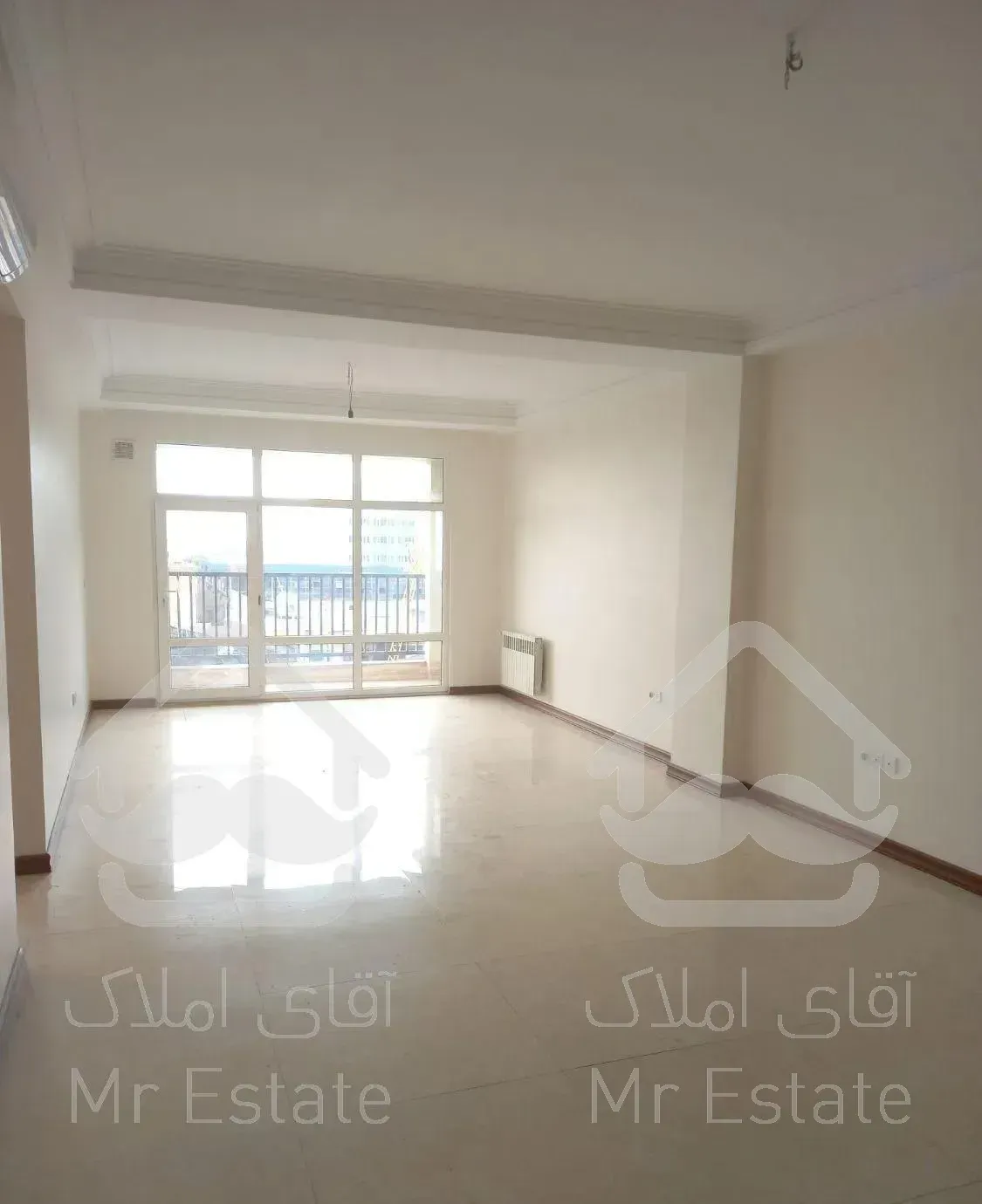 ۱۰۶متر/دوخواب/روبه افتاب جنوبی/سالن پرده خور/بیمه