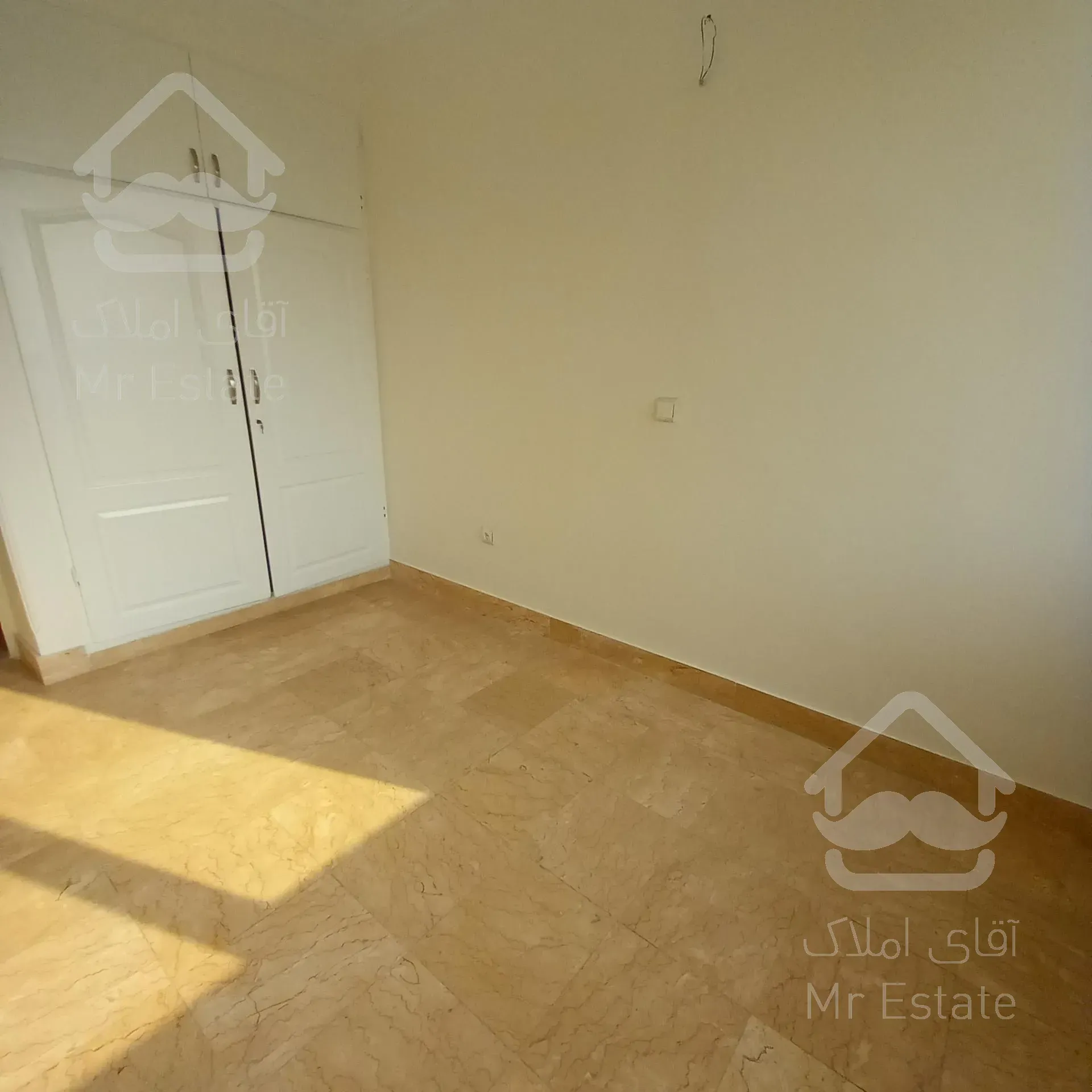 ۶۵متری تکخواب کم سن فول امکانات ویو دار آیت الله کاشانی