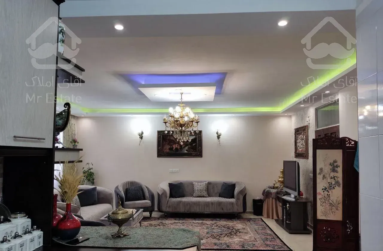 85 متری درختی آپارتمان مسکونی تجاری