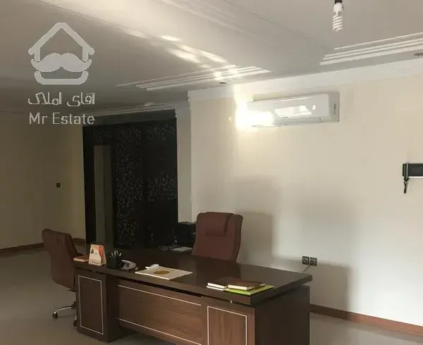 اندرزگو ۱۳۶متر آپارتمان با موقعیت‌اداری