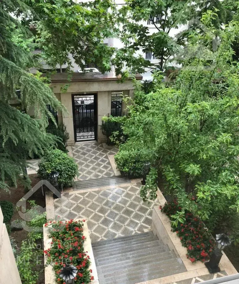 باغ فردوس ، ۱۹۰ متر آپارتمان