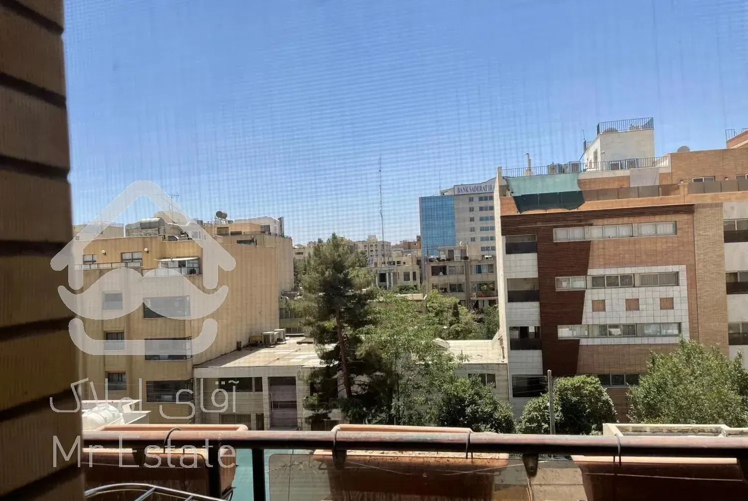 آپارتمان ۱۸۰متر،فول امکانات،چهارباغ بالا