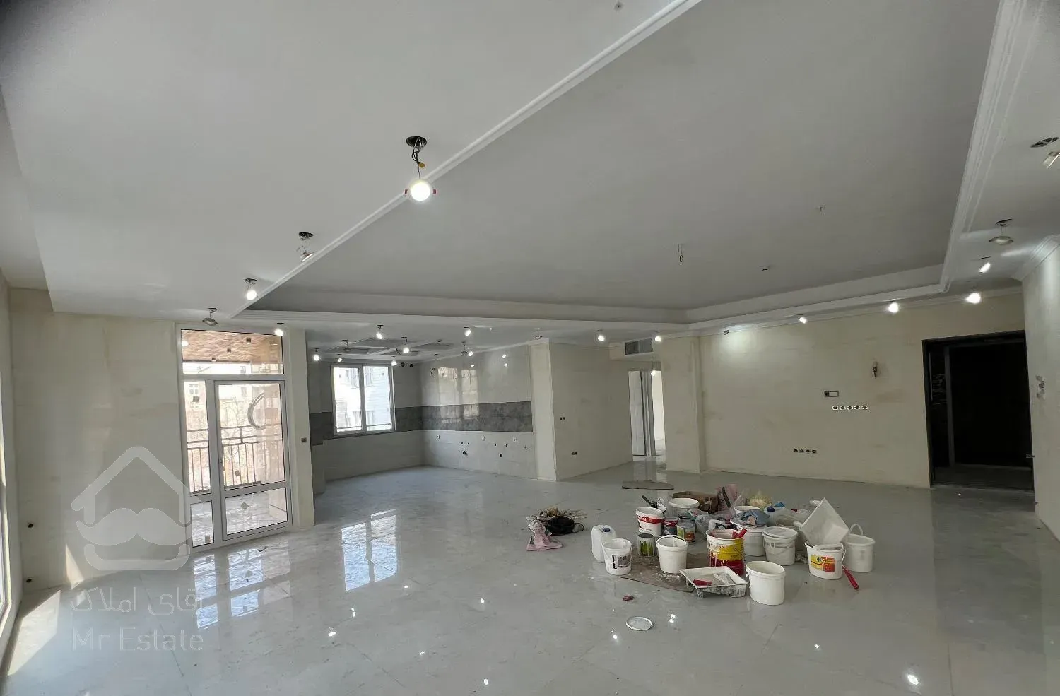 اپارتمان ۱۵۰متری ۳خواب تاپ لوکیشن