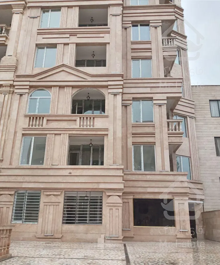 آپارتمان ۱۷۱متری سنددار