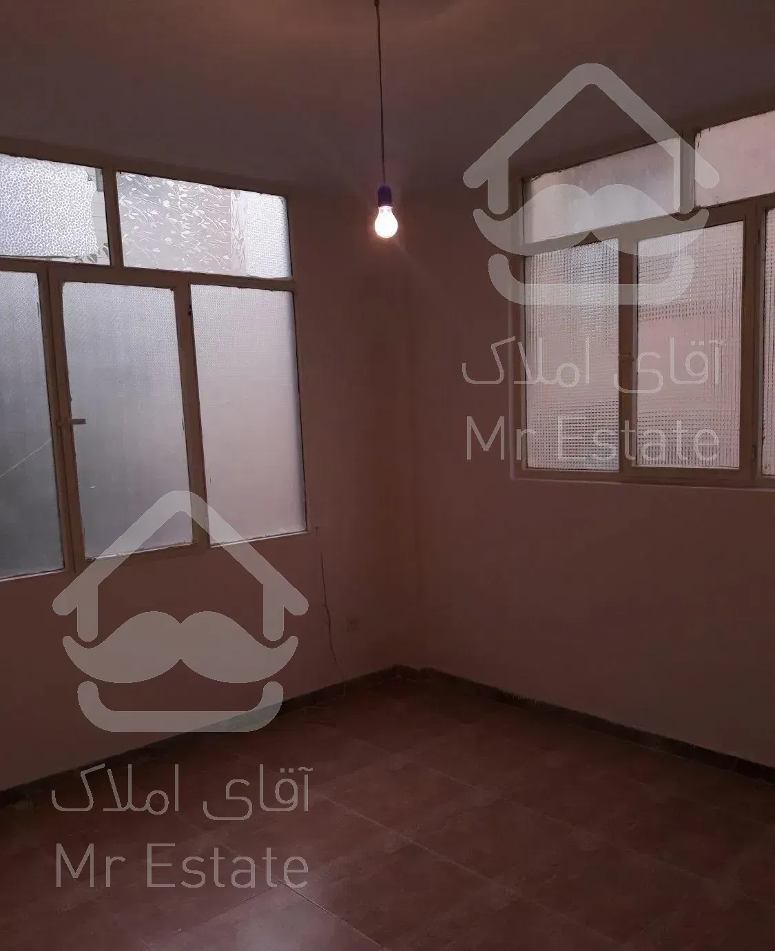 82 متر دو خوابه