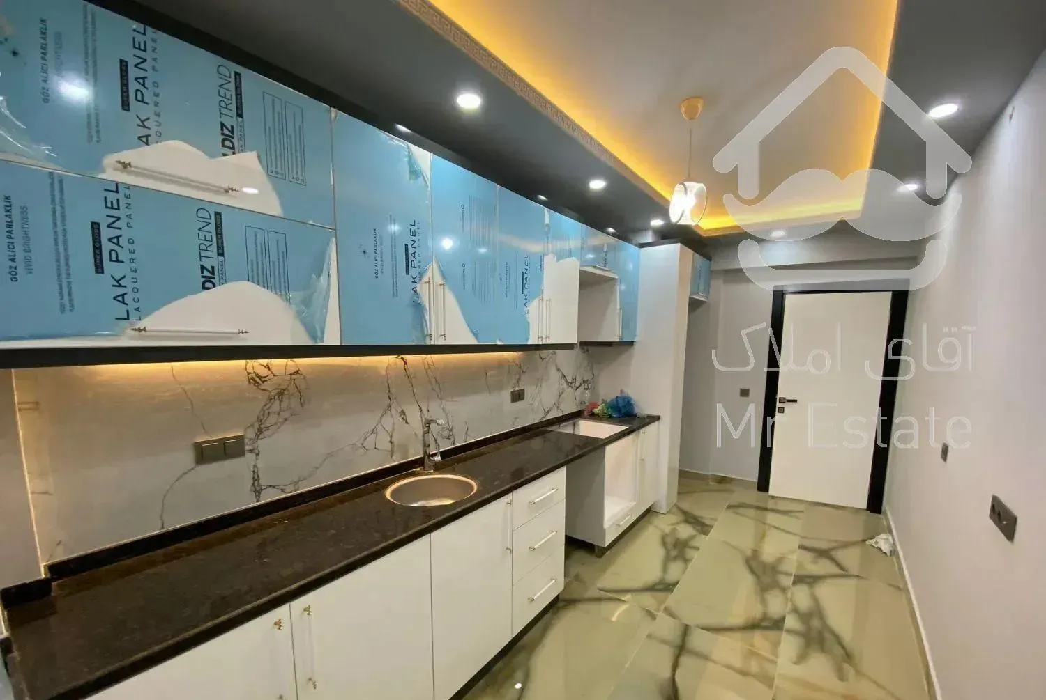 آپارتمان 135 متری سه خواب