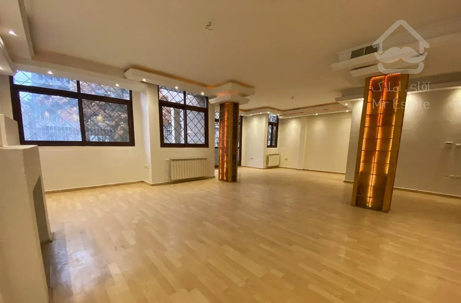 فروش آپارتمان 137 متری ۲ خوابه در 50 قدمی پارک ملت