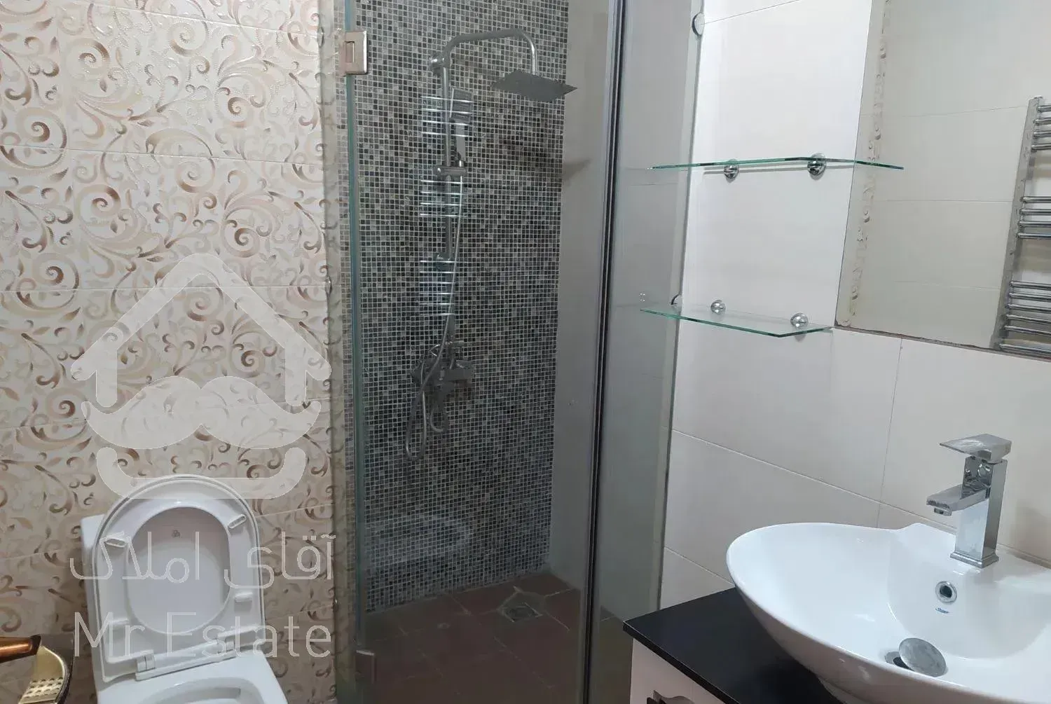 ۸۵ متر / اندرزگو