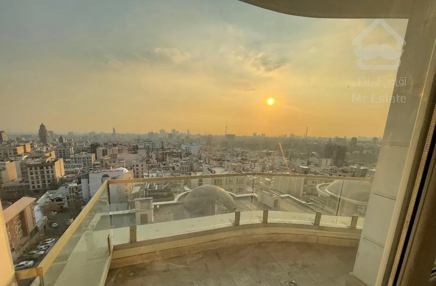 ۱۶۵ متر برج مدرن دید و ویو تهران