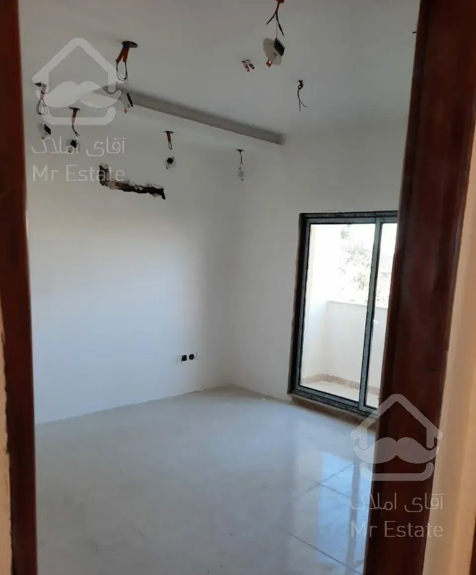 اپارتمان ۳۰۰متری سند تک برگ جاده نور