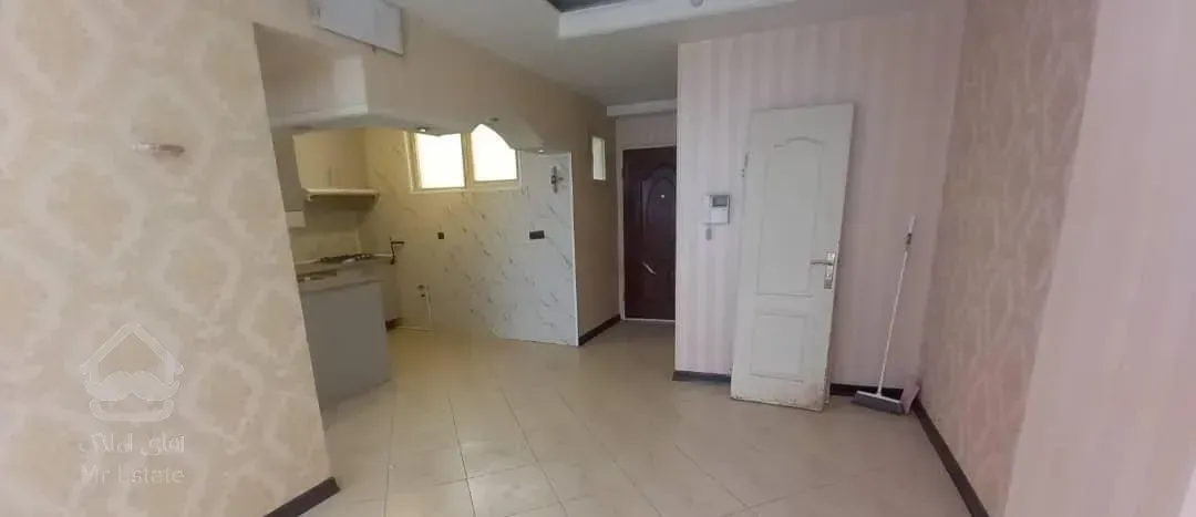 50متر/فول امکانات/خوش نقش/پرده خور.