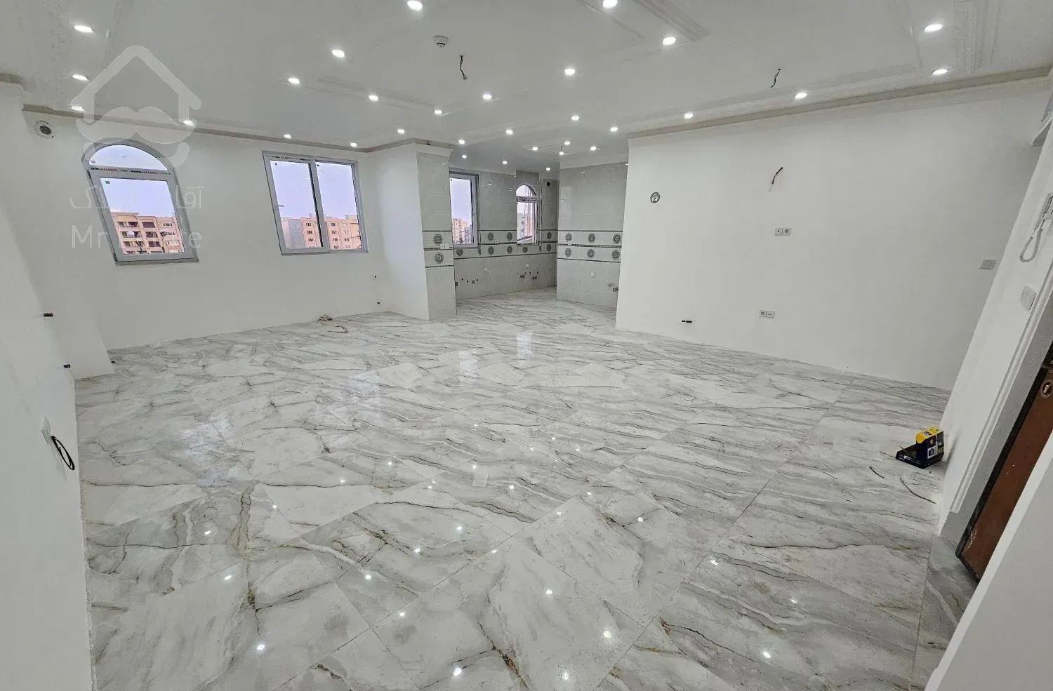 ۱۴۵ متری نوساز جنوبی ساز (مصطفی خمینی)