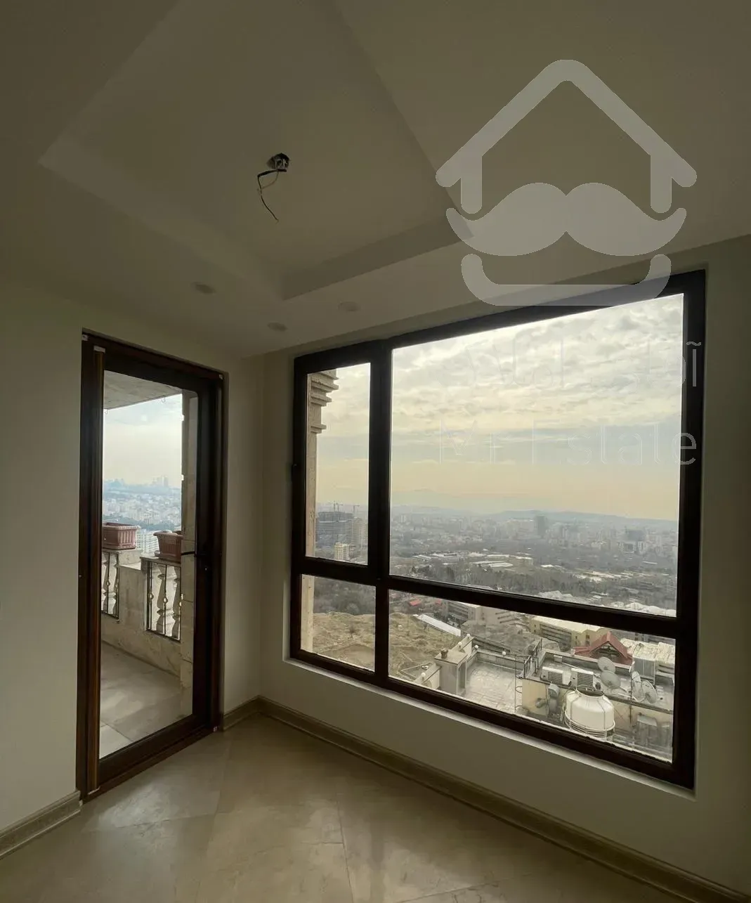 آپارتمان ۱۶۰ متری، آجودانیه، با ویوی بی نظیر و خاص