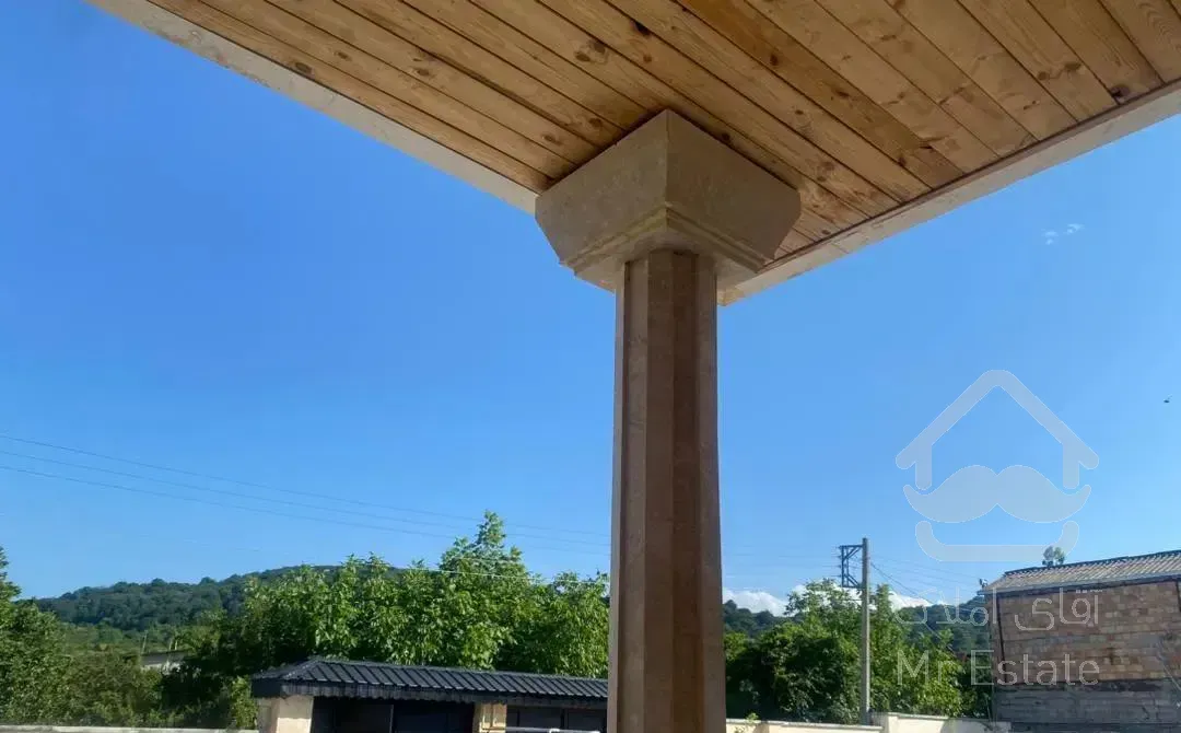 خونه ویلایی ۱۰۰ متربنا ۴۳۰ متر زمین در جاده نظامی