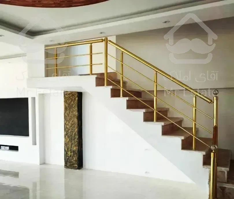 فروش ویلا۳۰۰متری با۱۷۰متربنا باسند۶دانگ