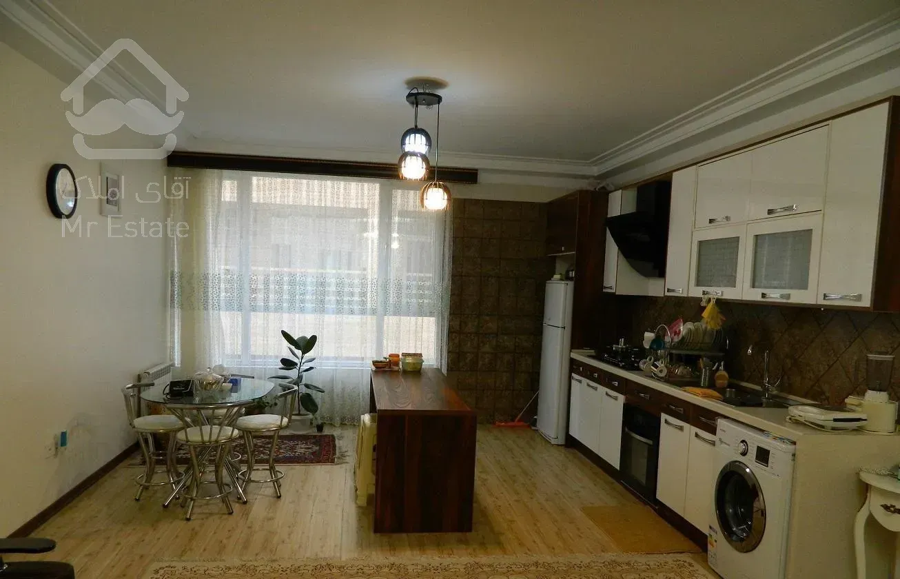 چندمتراژ  دو خوابه، بیمه ها،ریاحی