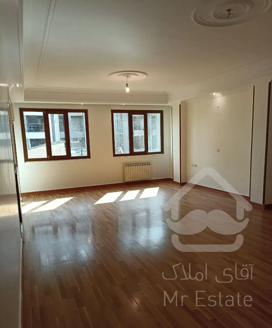 آپارتمان ۱۲۰ متر ۳ خوابه فردوس غرب (قابل تبدیل)