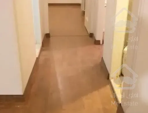 نصاب  پارکت لمینت جناقی نصب کفپوش قرنیز ماربل