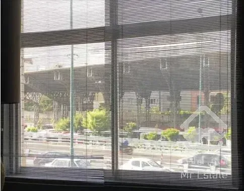 مستغلات ۲۴۰۰متر یکجا نیاوران