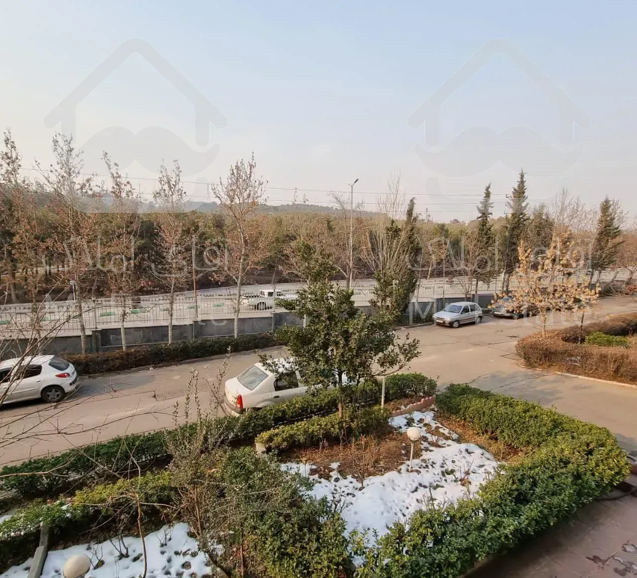 ۱۰۸ متر خیابان کوهستان**مجتمع کوهستان**