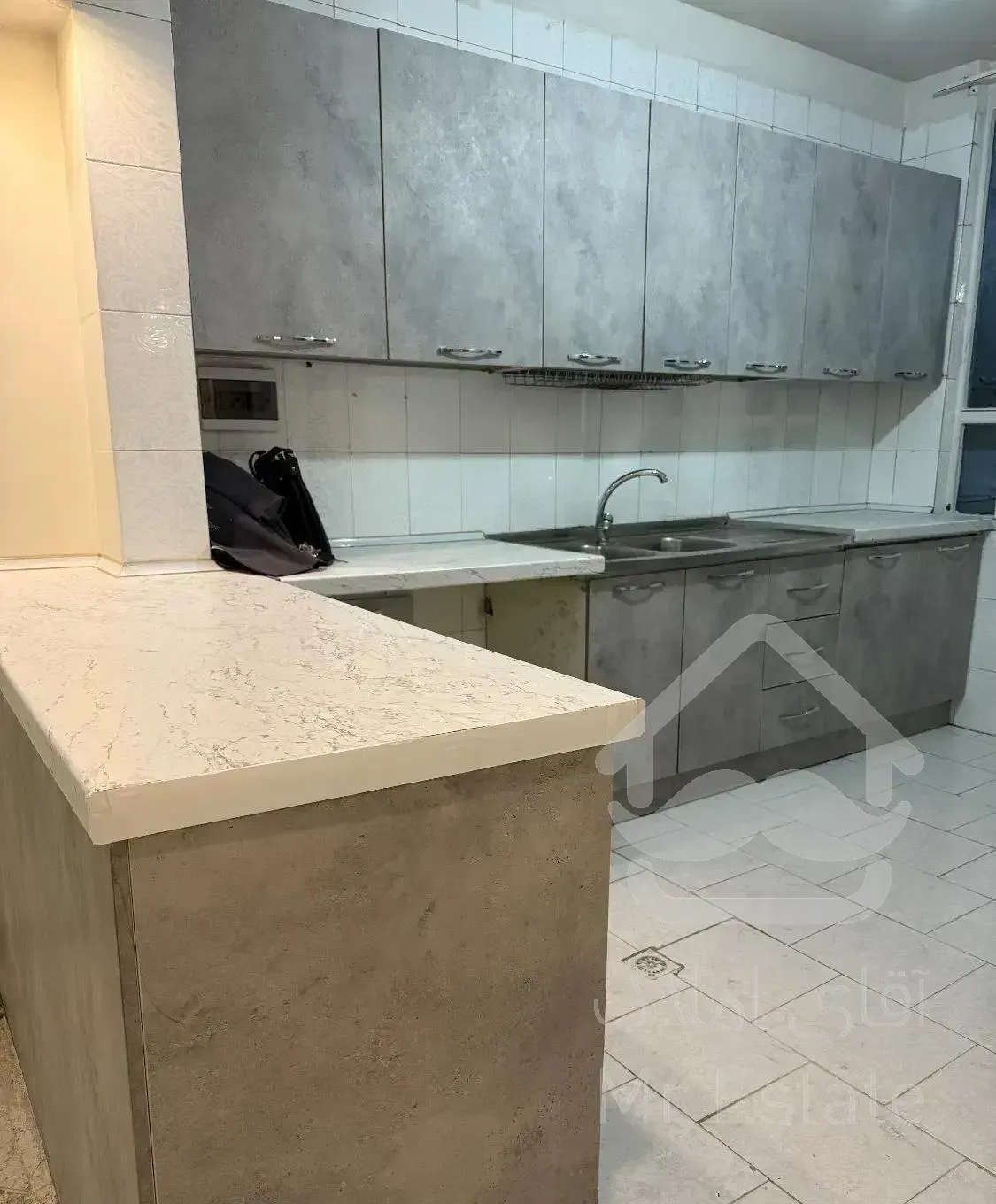 واحد ۹۰ متری