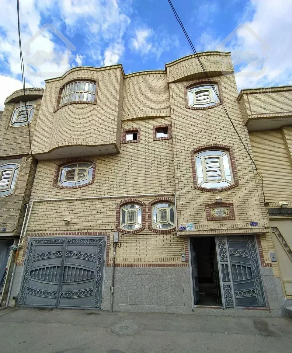 دو طبقه قانع