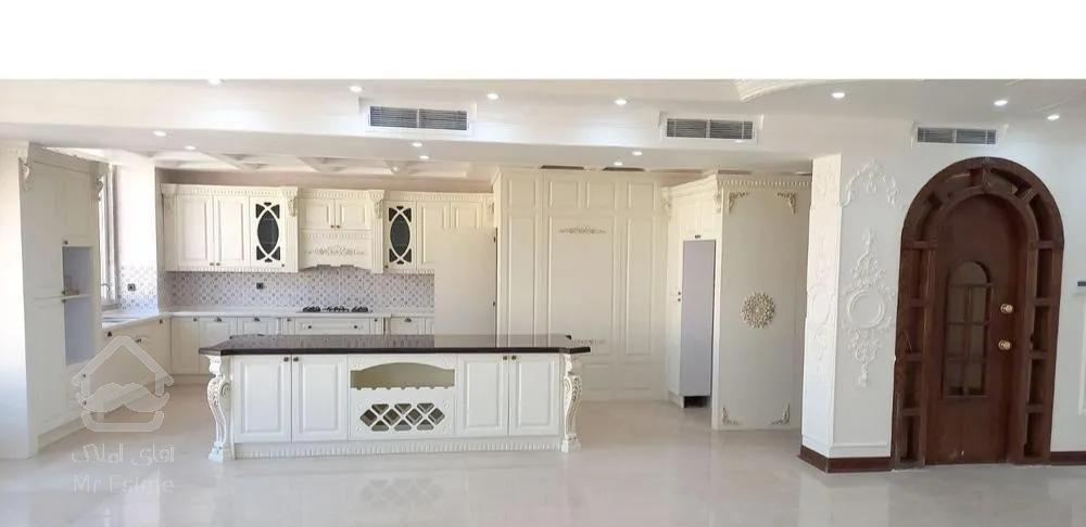 ۲۵۵ متر سازه برند فلکه اول تهرانپارس