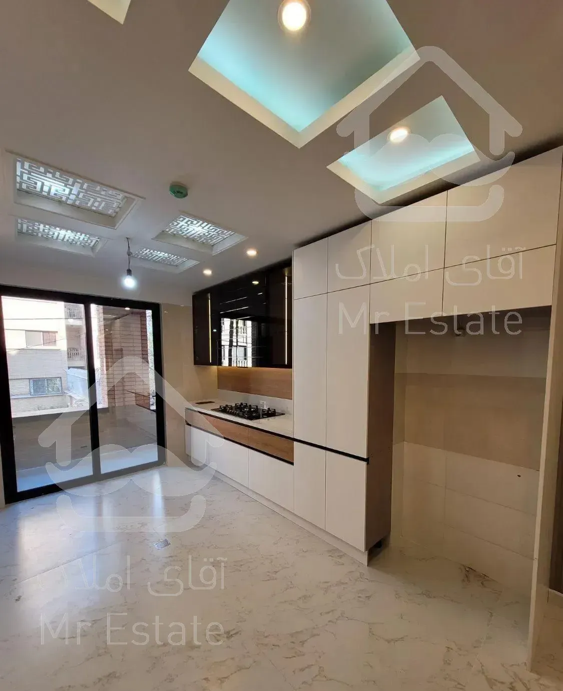 آپادانا / نیلوفر ۹۲ متر دو خوابه نوساز  شیک