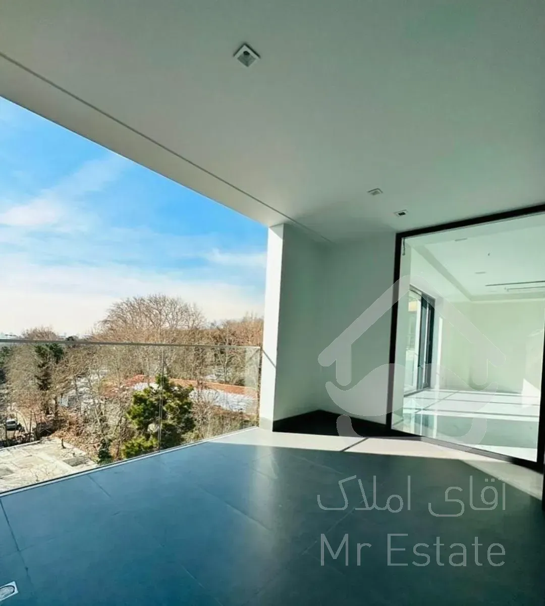 پنت هاوس 400متر 4 خوابه نوساز 45 مترتراس