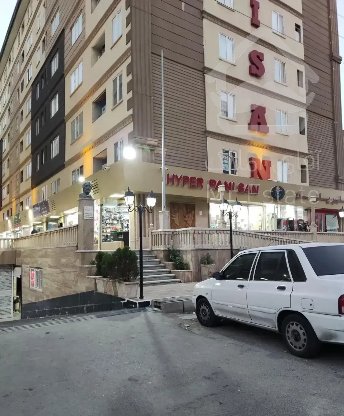 آپارتمان فروشی در تهران کرج.سندار