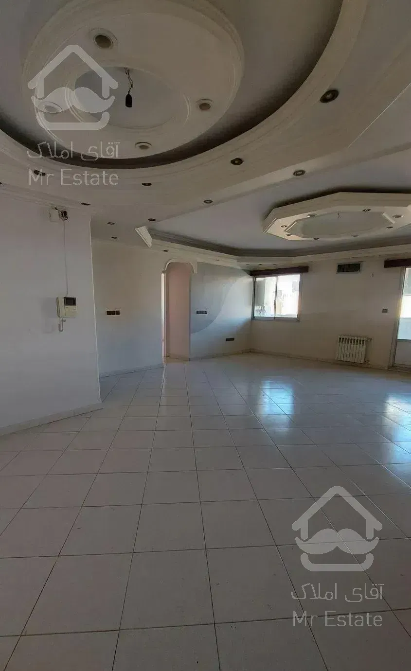 آپارتمان ۱۲۰ متری واقع در مجتمع فجر