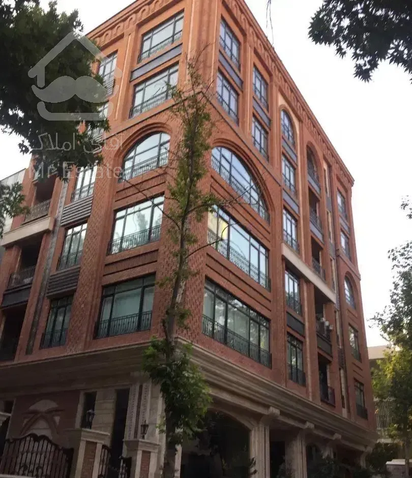 200متر/3خواب/8ساله/مشاعات آبی/دروس