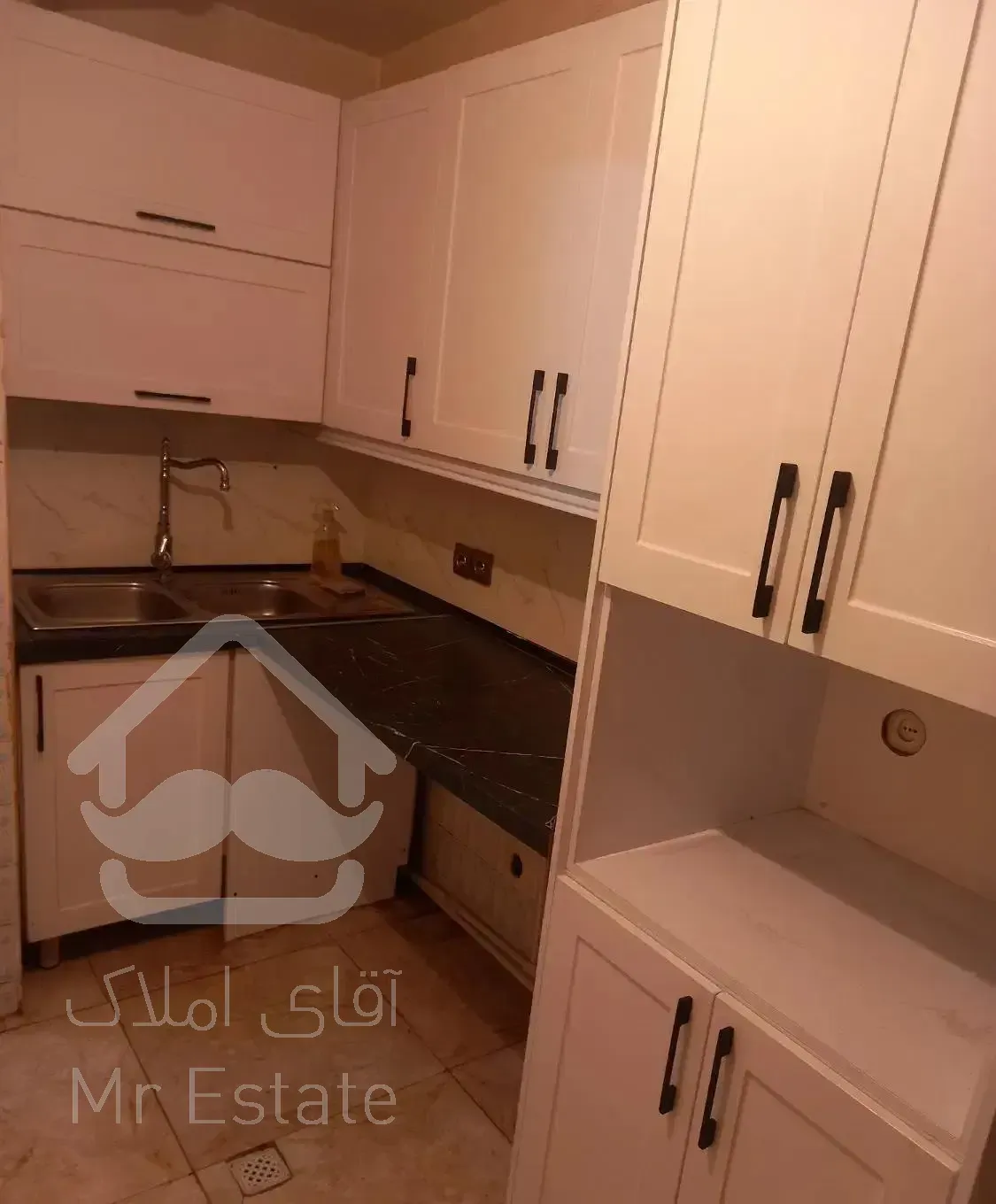 ۵۰ متر یکخوابه، وام دار بر اصلی خیابان بازسازی شده