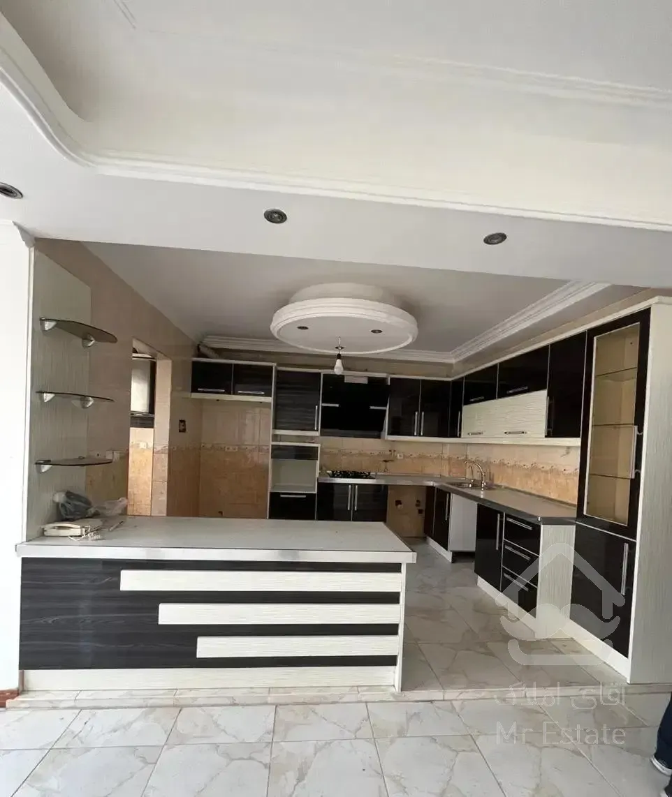 فروش آپارتمان ۱۴۵ متری تک واحده در توحید فرد